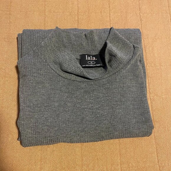 Dressed in Lala - Gigi Sleeveless Ribbed Playsuit TOP ONLY - Picture 2 of 4